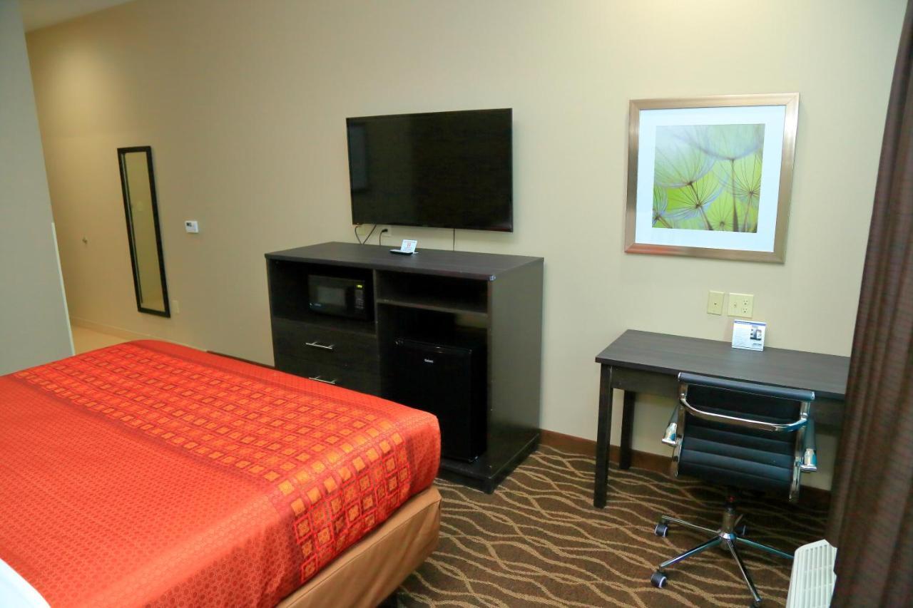 Americas Best Value Inn & Suites-Prairieville Екстериор снимка