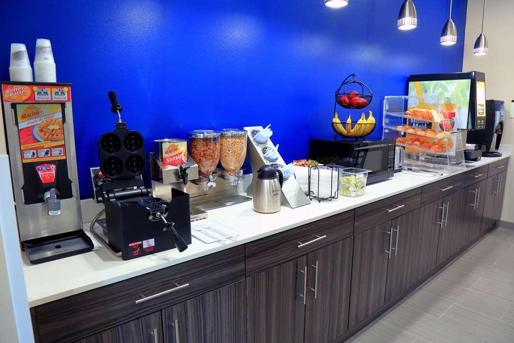 Americas Best Value Inn & Suites-Prairieville Екстериор снимка