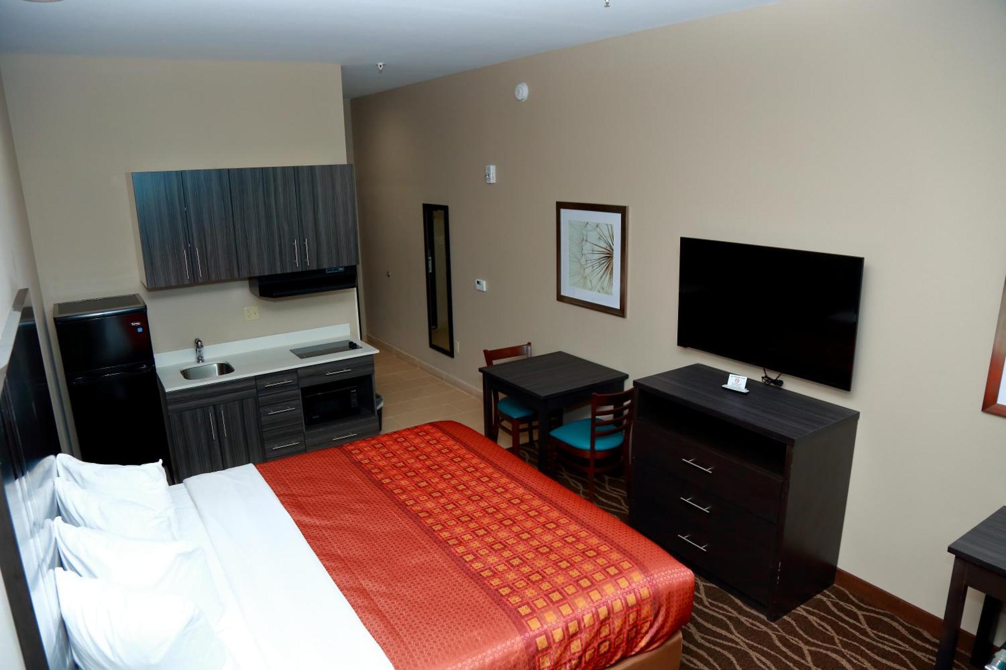 Americas Best Value Inn & Suites-Prairieville Екстериор снимка
