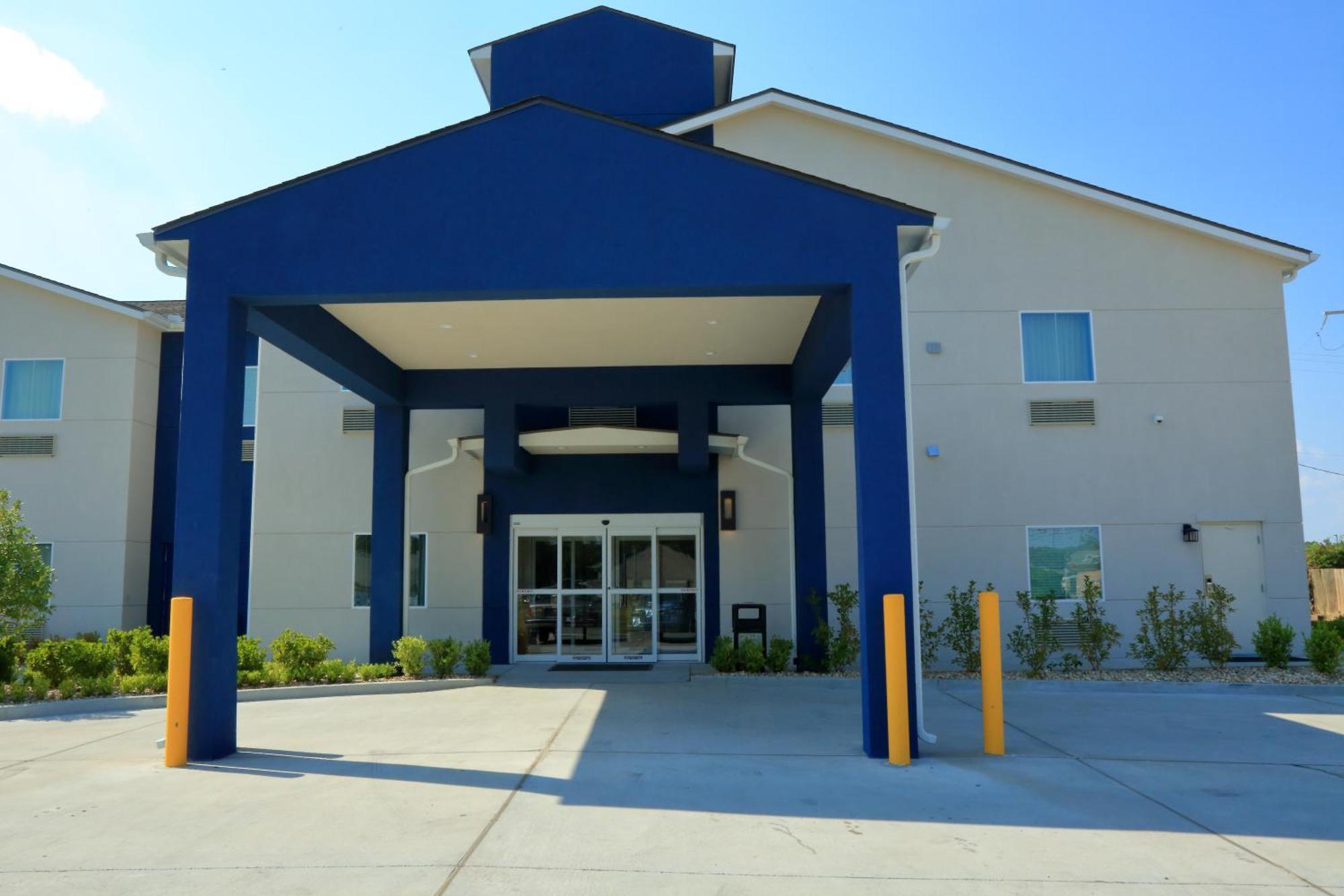 Americas Best Value Inn & Suites-Prairieville Екстериор снимка