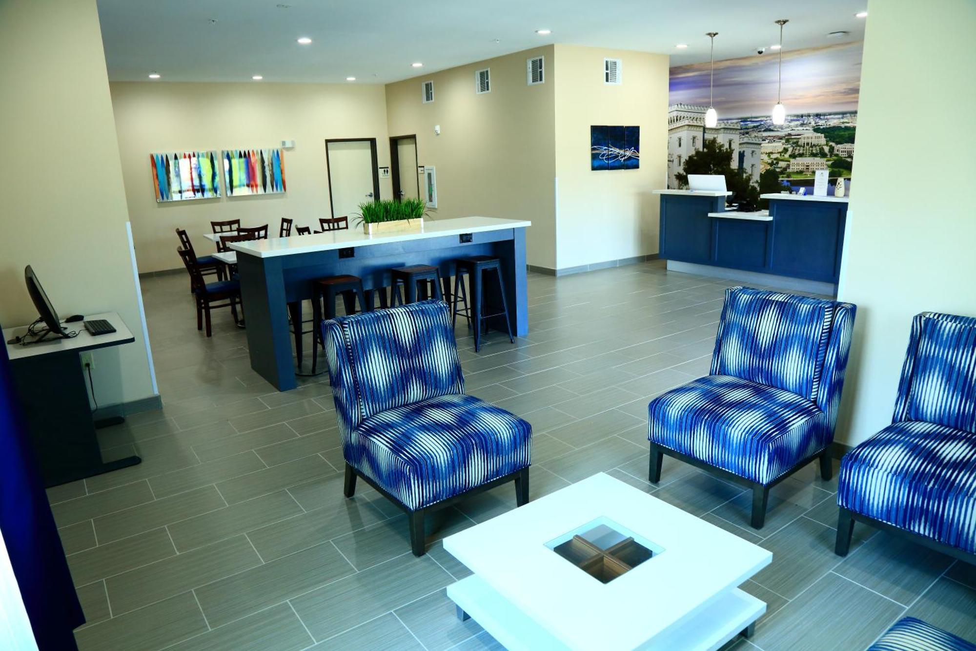 Americas Best Value Inn & Suites-Prairieville Екстериор снимка